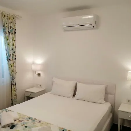 Okyanus Bed & Breakfast Bozcaada